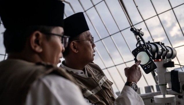 Pemerintah tetapkan 1 Ramadhan jatuh pada hari Sabtu Pemerintah tetapkan 1 Ramadhan jatuh pada hari Sabtu