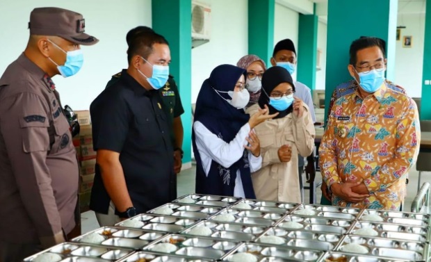 Pj Bupati Kudus tinjau dapur umum MBG Ponpes Nashrul Ummah Pj Bupati Kudus tinjau dapur umum MBG Ponpes Nashrul Ummah