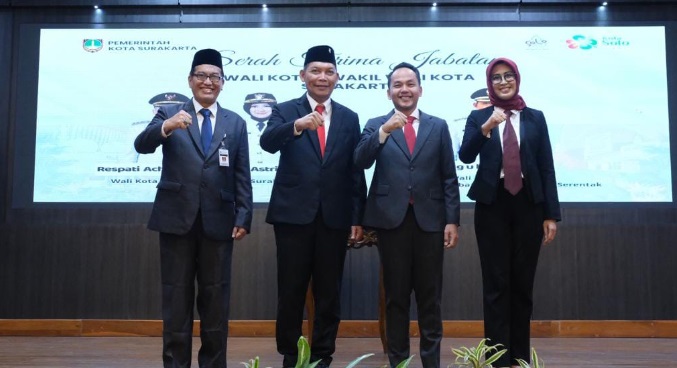 Dilantik, Wali Kota Solo segera bekerja cepat dalam 100 hari pertama Dilantik, Wali Kota Solo segera bekerja cepat dalam 100 hari pertama