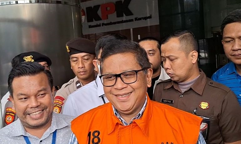 Hasto mengaku dicecar 52 pertanyaan oleh penyidik KPK Hasto mengaku dicecar 52 pertanyaan oleh penyidik KPK