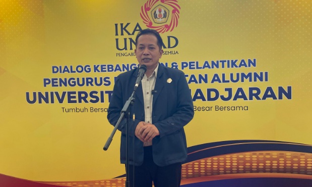 Lantik kepengurusan baru, IKA Unpad gelar dialog kebangsaan Lantik kepengurusan baru, IKA Unpad gelar dialog kebangsaan