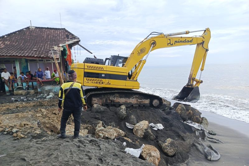 Mataram butuh bantuan pemerintah pusat atasi abrasi masif di pantai