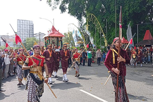 Kirab pusaka untuk kenalkan sejarah Banyumas kepada masyarakat