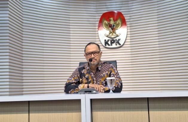 KPK geledah rumah Japto terkait gratifikasi Rita Widyasari KPK geledah rumah Japto terkait gratifikasi Rita Widyasari