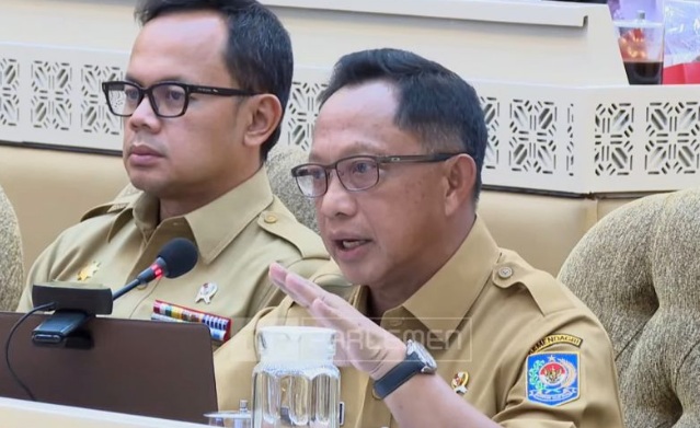 Pemerintah dan DPR sepakat pelantikan kepala daerah digelar serentak Pemerintah dan DPR sepakat pelantikan kepala daerah digelar serentak