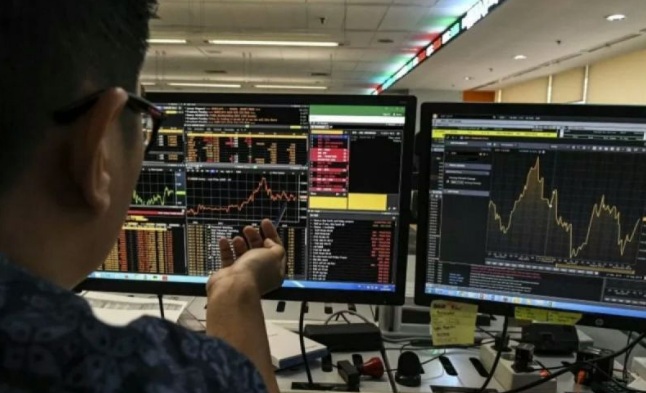Ekonom sebut IHSG terdampak dinamika kebijakan Trump Ekonom sebut IHSG terdampak dinamika kebijakan Trump