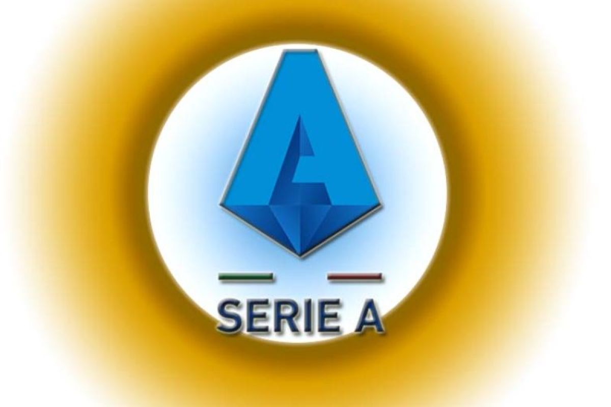 Napoli masih kokoh di puncak klasemen Liga Italia Napoli masih kokoh di puncak klasemen Liga Italia