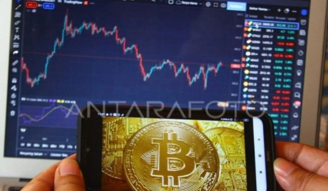 Analis nilai perang dagang Trump picu gejolak pasar kripto Analis nilai perang dagang Trump picu gejolak pasar kripto
