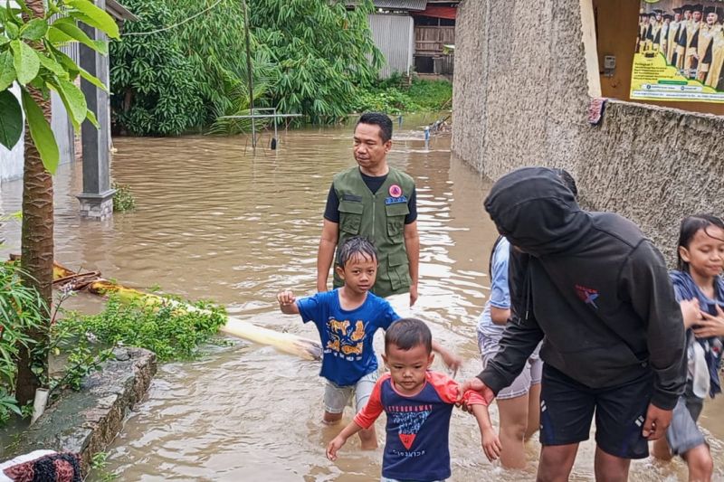403 rumah warga terdampak banjir di Lampung Selatan 403 rumah warga terdampak banjir di Lampung Selatan