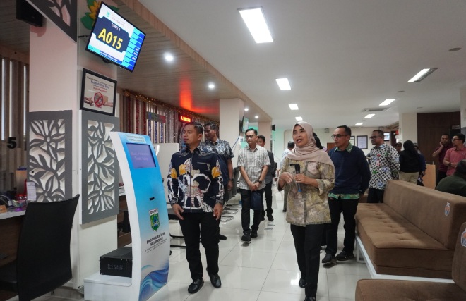 Wali Kota Parepare berguru layanan masyarakat di MPP Among Warga Wali Kota Parepare berguru layanan masyarakat di MPP Among Warga