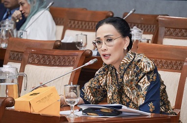 Anggota DPR dukung evaluasi penggunaan senjata api di TNI Anggota DPR dukung evaluasi penggunaan senjata api di TNI