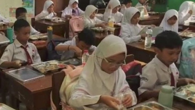 Pelajar Blora menyambut gembira kehadiran Program MBG