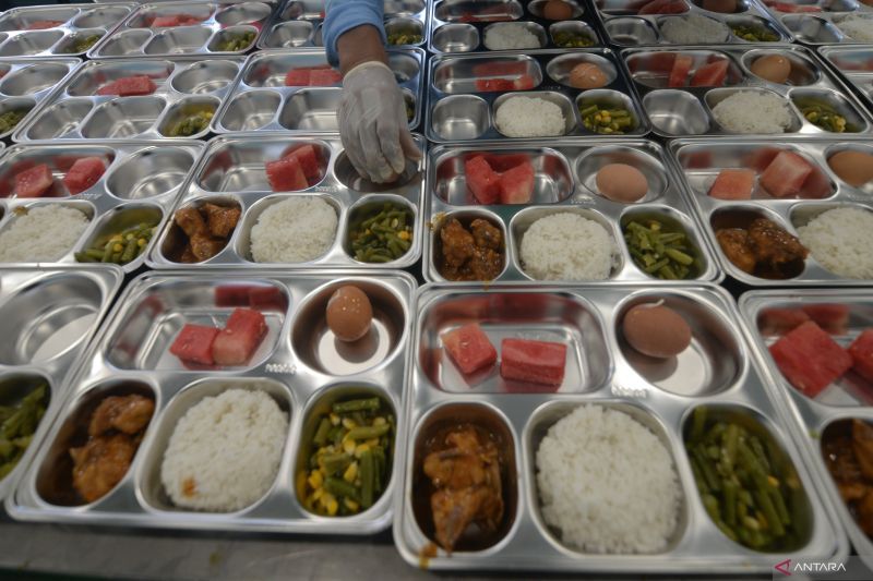 Kemenag Batam masih data pelajar pesantren untuk makan bergizi gratis Kemenag Batam masih data pelajar pesantren untuk makan bergizi gratis