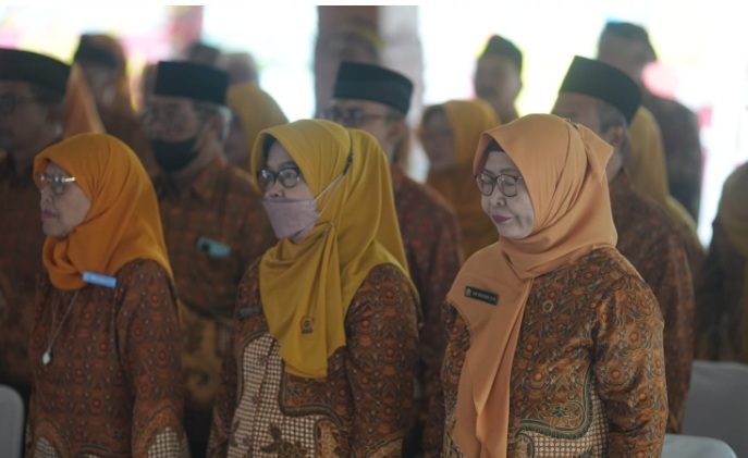 PWRI Kota Magelang turut andil sukseskan program-program Pemerintah PWRI Kota Magelang turut andil sukseskan program-program Pemerintah