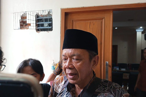 Jalan rusak, peternak sapi perah di lereng Gunung Wilis akui merugi Jalan rusak, peternak sapi perah di lereng Gunung Wilis akui merugi