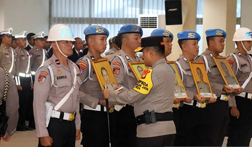 Polres Bekasi Kota periksa anggota yang tolak laporan warga Polres Bekasi Kota periksa anggota yang tolak laporan warga