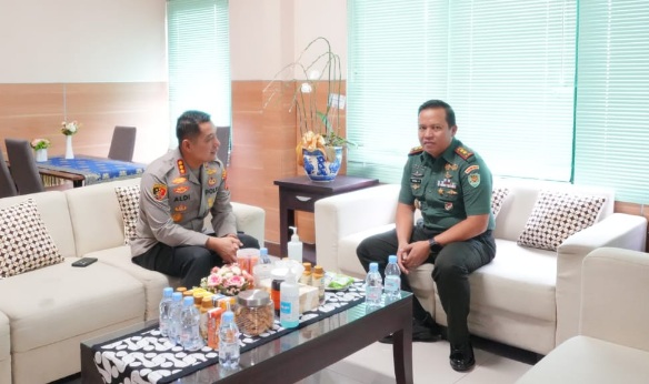 Perkuat sinergitas, Kapolresta Bandung silaturahmi ke Kodim 0624/Kabupaten Bandung Perkuat sinergitas, Kapolresta Bandung silaturahmi ke Kodim 0624/Kabupaten Bandung
