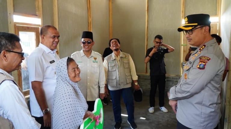 Korban kebakaran di Langkat terima rumah baru hasil gotong royong Korban kebakaran di Langkat terima rumah baru hasil gotong royong