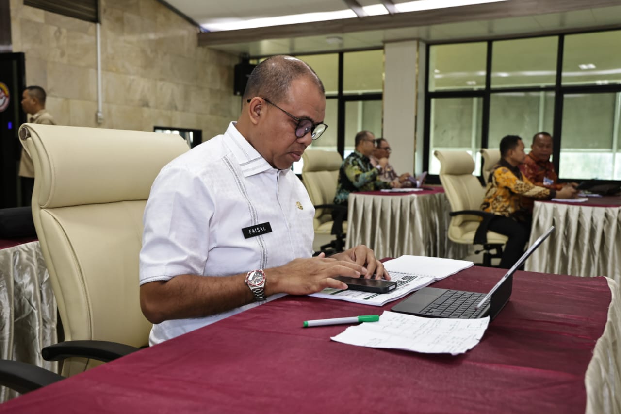 Pj Gubernur Sumut Agus Fatoni banjir apresiasi saat evaluasi kinerja di Kemendagri