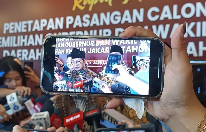 Pramono umumkan 14 orang yang masuk tim transisi peralihan Pramono umumkan 14 orang yang masuk tim transisi peralihan