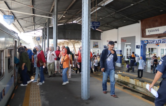 Mulai 1 Februari 2025, frekuensi dan jadwal KA di KAI Divre II Sumbar berubah Mulai 1 Februari 2025, frekuensi dan jadwal KA di KAI Divre II Sumbar berubah