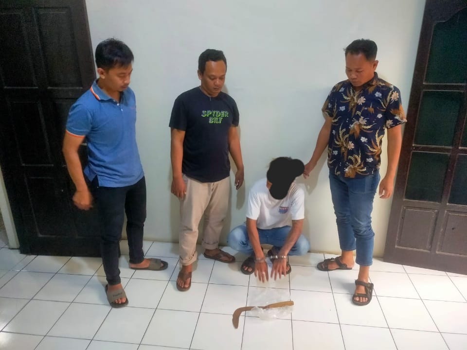 Polsek Klego ungkap kasus kepemilikan sajam dan kelalaian berujung luka berat Polsek Klego ungkap kasus kepemilikan sajam dan kelalaian berujung luka berat