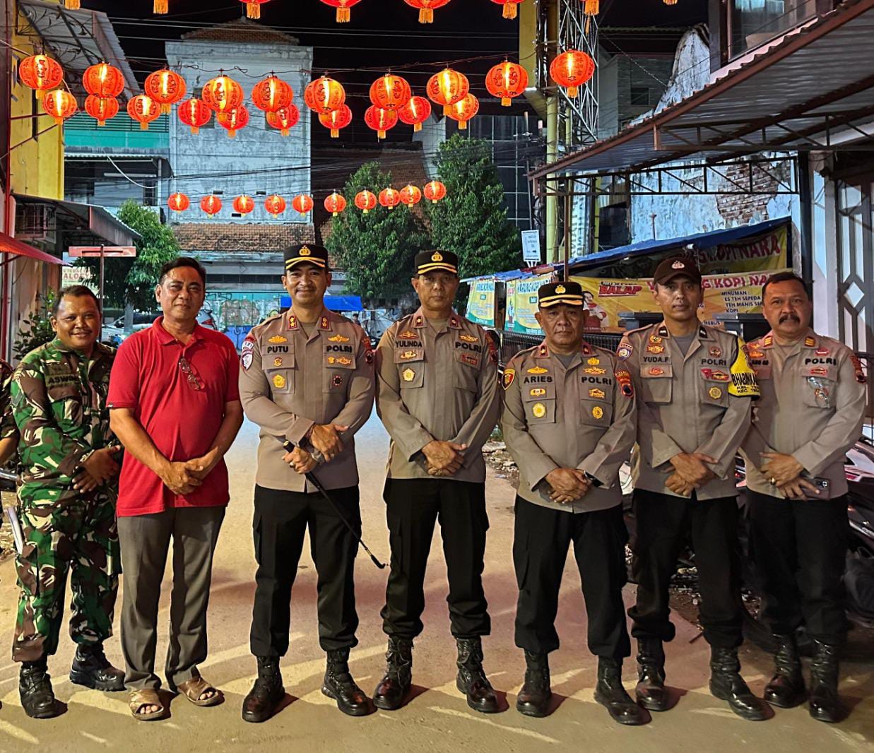 Perayaan Imlek di Kota Tegal, polisi perketat pengamanan di Klenteng Tek Hay Kiong