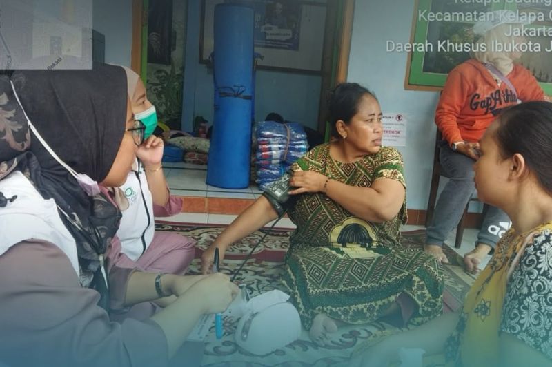 Pemprov DKI siagakan posko kesehatan di lokasi pengungsi banjir Pemprov DKI siagakan posko kesehatan di lokasi pengungsi banjir