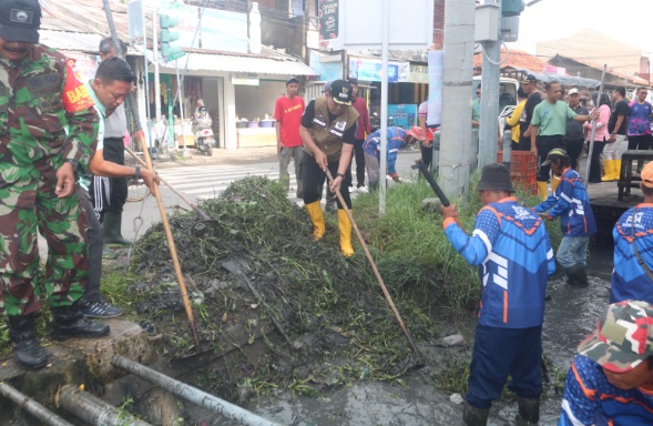 River Clean UP terus berlanjut, libatkan pelajar River Clean UP terus berlanjut, libatkan pelajar
