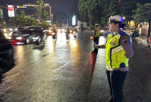 Polda Jateng pastikan kelancaran arus lalu lintas selama masa libur panjang Polda Jateng pastikan kelancaran arus lalu lintas selama masa libur panjang