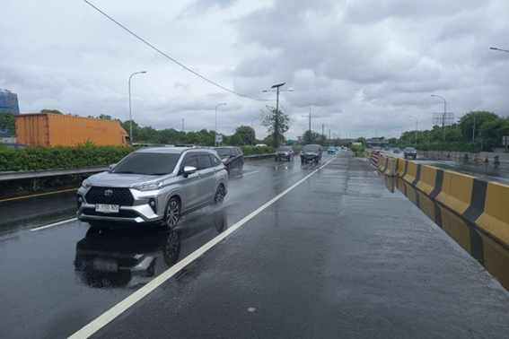 Jasa Marga imbau lewat Tol JORR 2 ke Bandara Soetta untuk hindari genangan Jasa Marga imbau lewat Tol JORR 2 ke Bandara Soetta untuk hindari genangan