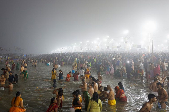 30 orang tewas dalam insiden desak-desakan di Festival Maha Kumbh Mela India