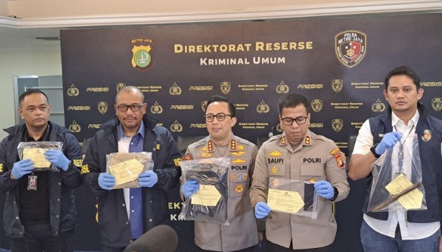 Gimbal kabur ke Karawang usai bunuh Sandy Permana untuk tenangkan diri Gimbal kabur ke Karawang usai bunuh Sandy Permana untuk tenangkan diri