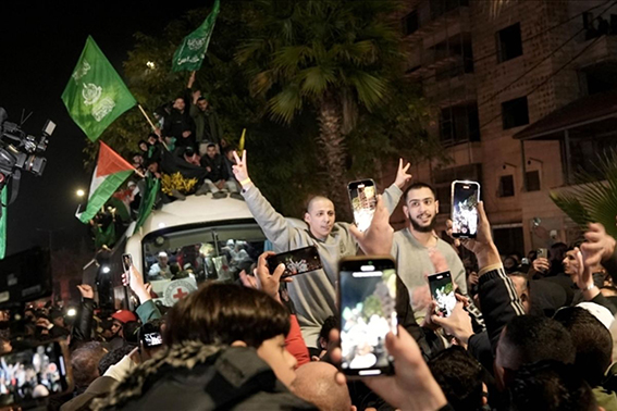 Delegasi Hamas tiba di Mesir bahas kemajuan gencatan senjata Delegasi Hamas tiba di Mesir bahas kemajuan gencatan senjata