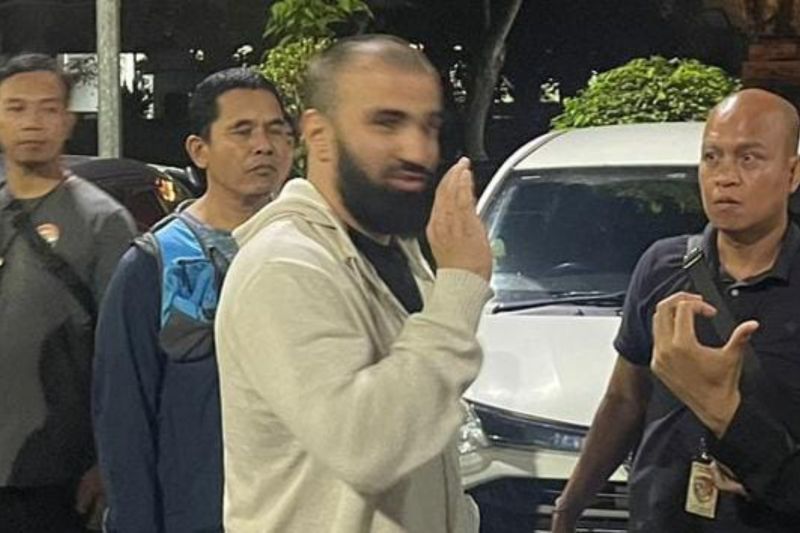 Satu pelaku perampokan WNA Ukraina ditangkap di Bandara Ngurah Rai Satu pelaku perampokan WNA Ukraina ditangkap di Bandara Ngurah Rai