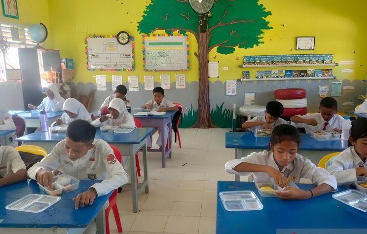 Program Makan Bergizi Gratis mulai dilaksanakan di Nunukan Program Makan Bergizi Gratis mulai dilaksanakan di Nunukan