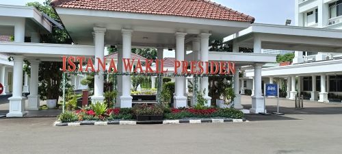 Setwapres klarifikasi mobil yang kecelakaan di Sukabumi Setwapres klarifikasi mobil yang kecelakaan di Sukabumi