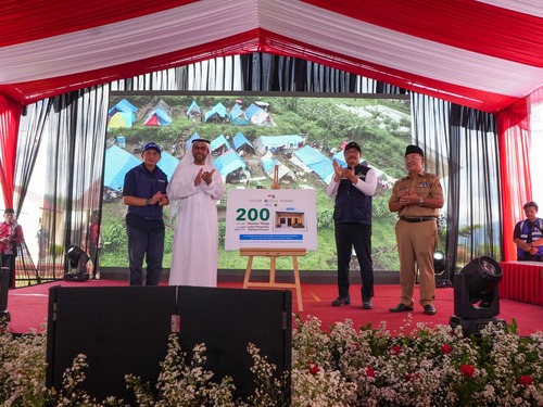 Mensos resmikan 200 rumah bagi korban gempa Cianjur