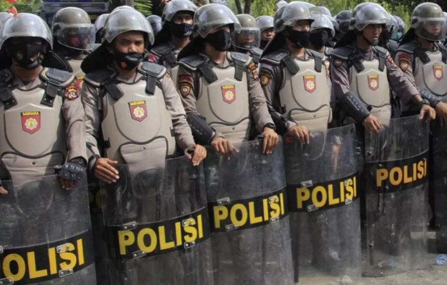 Polisi turunkan 351 personel gabungan jaga pertandingan Sepak Bola PSBS Biak vs Persib di Jayapura