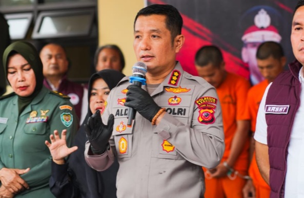 Satresnarkoba Polresta Bandung amankan 1,9 juta butir obat keras Satresnarkoba Polresta Bandung amankan 1,9 juta butir obat keras
