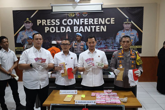Polda tangani kasus pengedar upal berdalih gandakan uang di Pandeglang Polda tangani kasus pengedar upal berdalih gandakan uang di Pandeglang