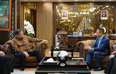 Menko Airlangga temui Menkeu Hong Kong bahas pengembangan rantai pasok Menko Airlangga temui Menkeu Hong Kong bahas pengembangan rantai pasok