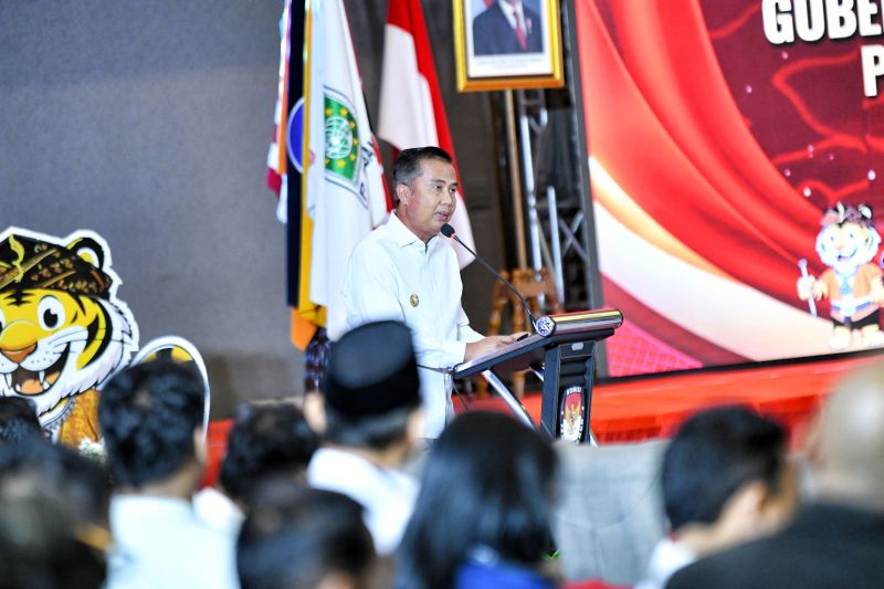 Pj Gubernur Jabar titip sejahterakan warga kepada Dedi-Erwan Pj Gubernur Jabar titip sejahterakan warga kepada Dedi-Erwan
