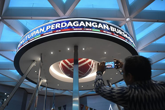 IHSG Jumat dibuka menguat 12,31 poin IHSG Jumat dibuka menguat 12,31 poin