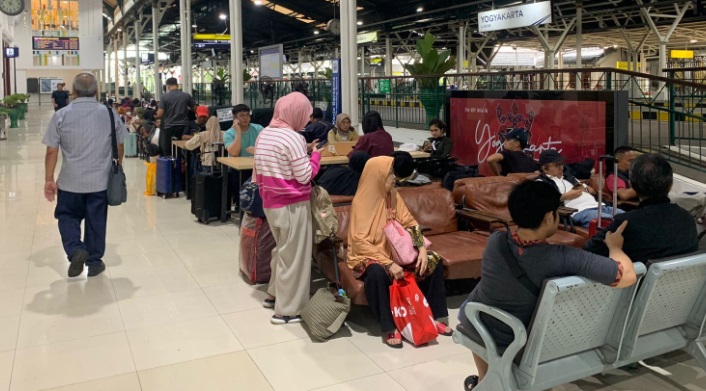 Libur panjang, Daop 6 catat lonjakan volume penumpang akhir pekan Libur panjang, Daop 6 catat lonjakan volume penumpang akhir pekan