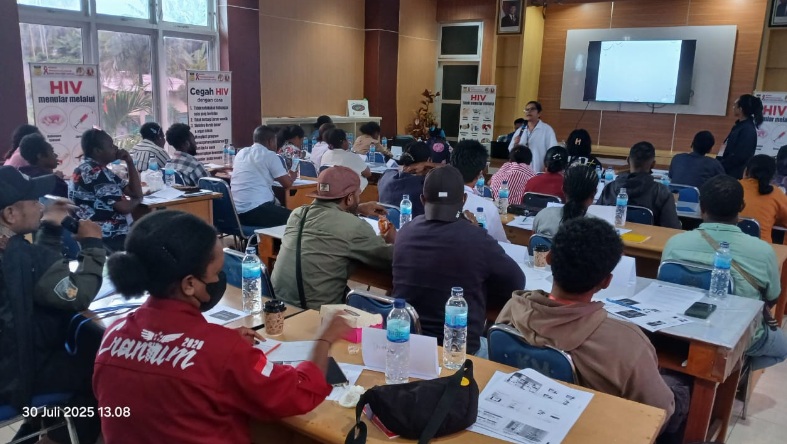 KPA Papua latih 50 relawan peduli AIDS di Jayapura KPA Papua latih 50 relawan peduli AIDS di Jayapura