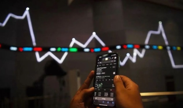 IHSG awal pekan ditutup menguat ikuti bursa kawasan Asia