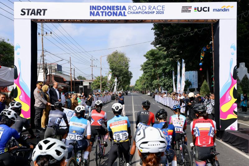 Pemkab Banyuwangi gunakan kejurnas balap sepeda dorong sport tourism Pemkab Banyuwangi gunakan kejurnas balap sepeda dorong sport tourism