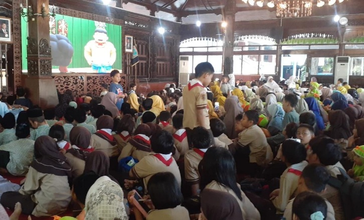 Puncak HAN 2025, ribuan anak nobar Film WakaKibo di Pendopo Kudus Puncak HAN 2025, ribuan anak nobar Film WakaKibo di Pendopo Kudus
