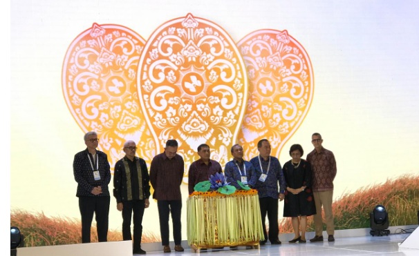Bali pusat destinasi kebugaran dan kecantikan dunia Bali pusat destinasi kebugaran dan kecantikan dunia